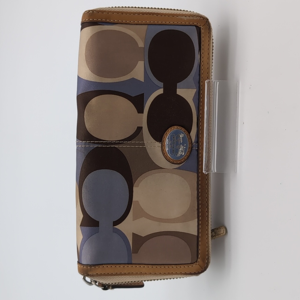 Coach long wallet